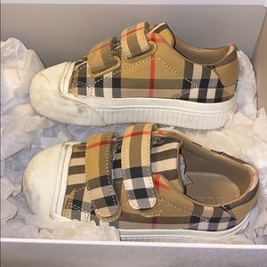 Kids shoes